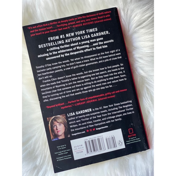 ONE STEP TOO FAR by Lisa Gardner [Paperback] - Picture 2 of 2